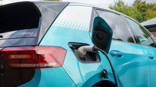 Elektrische auto's, die worden steeds vaker verkocht in de meeste landen ter wereld.