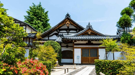 Traditioneel Japans woonhuis en van de gratis woningen die in Japan wordt weggeven.