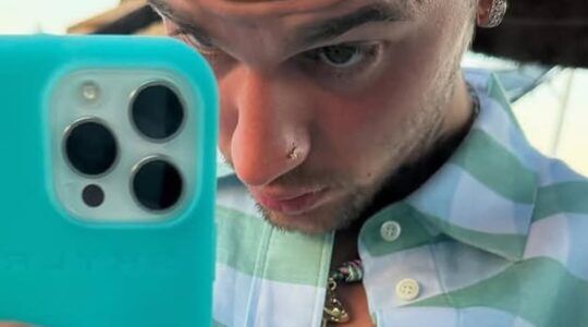 Justin Bieber met zijn nieuwe ketting