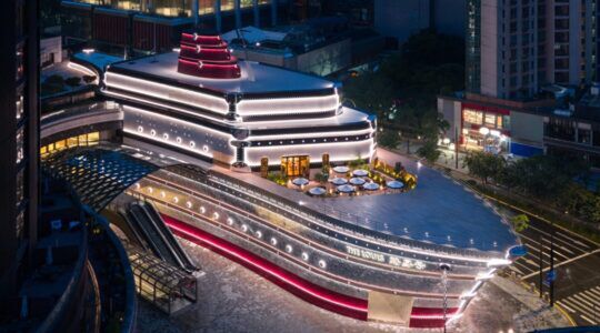 De flagshipstore van Louis Vuitton.