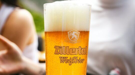 Een glas met bier