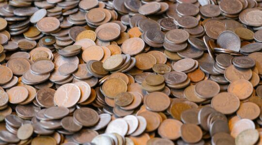 Cashgeld, wat veel mensen moeilijk kunnen sparen.