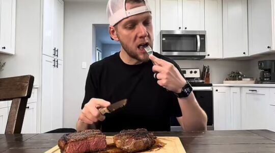 Patrick Ensley, de man die één jaar rood vlees en eieren at