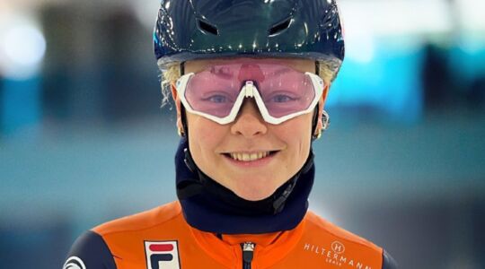 Xandra Velzeboer, de dame die een huis in Heerenveen heeft.