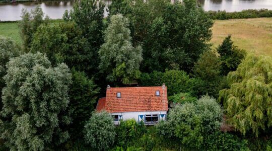 Het idyllische huisje in Zeeland.