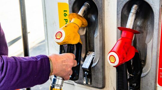 Een pomp met benzine, alwaar de prijzen nog duurder gaan worden.