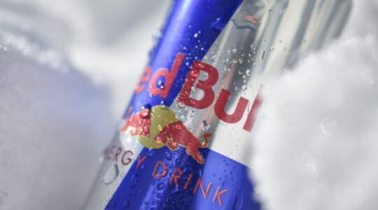 red bull blikje