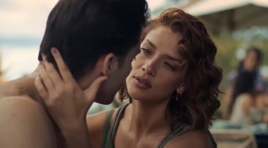 Stilbeeld uit "Perfil Falso"