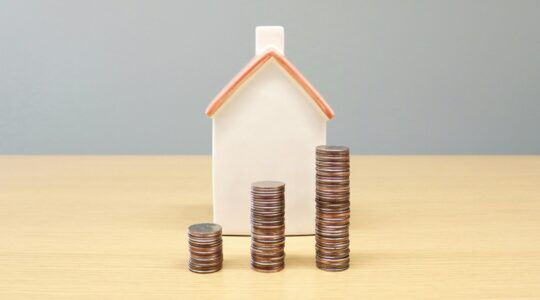 Een huis en geld, twee elementen die ook terugkomen bij de aflossingsvrije hypotheek.