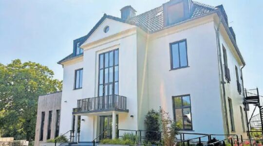 Het te koop staande hotel in Duitsland.