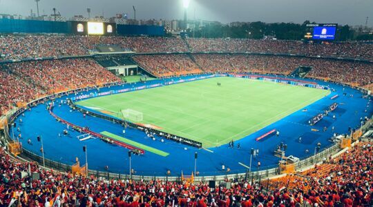 Een voetbalstadion zoals het NOS zal uitzenden tijdens het WK voetbal