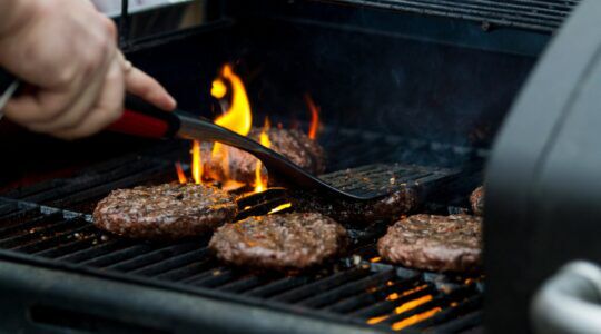 Een grill, die ook terug te vinden zal zijn op de BBQ-opleiding aan een Chinese universiteit.