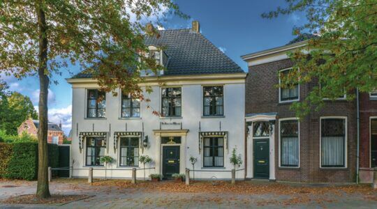 Twee woningen, waar Nederland veel nieuwe exemplaren van nodig heeft.