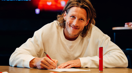Wout Weghorst, de voetballer die een nieuwe villa op de kop heeft getikt.