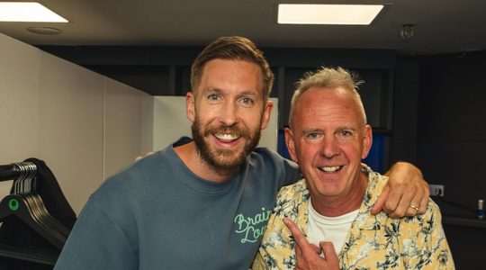 Calvin Harris, de man die een boerderij op Ibiza bezit.