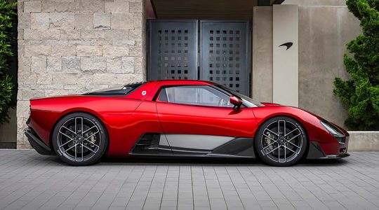 De zijkant van de supercar van McLaren.
