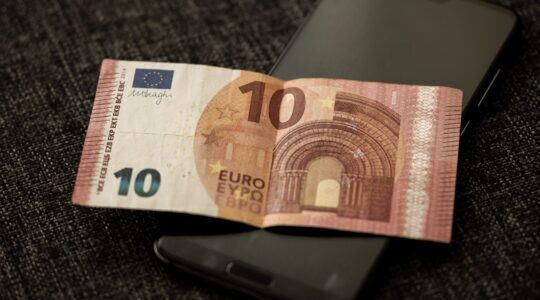 Geld, wat je nog kan krijgen via de toeslagen van 2025.