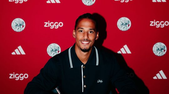 Thilo Kehrer bij ajax