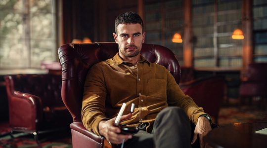 Theo James in 'The Gentlemen'