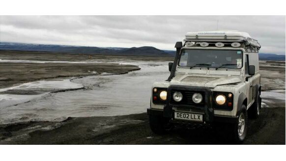 De bruutste manier om IJsland te verkennen is met een Land Rover Defender