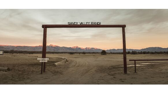 Deze fotoserie bewijst dat Death Valley hoog op je bucketlist hoort te staan