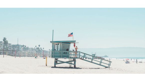 Fotoserie: Manhatten Beach op minimalistische wijze vastgelegd