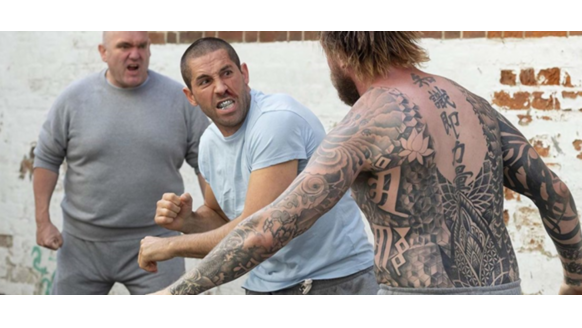 Nu op Netflix: de mega harde film Avengement