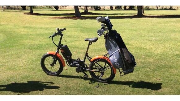 Deze e-bike is perfect om over de golfbaan te scheuren