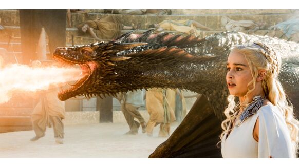 Emilia Clarke heeft een bizarre theorie over het lichaam van Daenerys in Game of Thrones einde