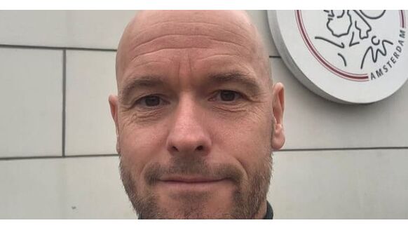 Dit is het salaris van Ajax trainer Erik ten Hag