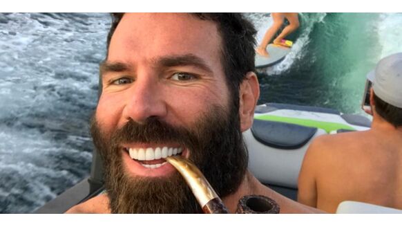 Dit is het extreme vermogen van ‘levensgenieter’ Dan Bilzerian