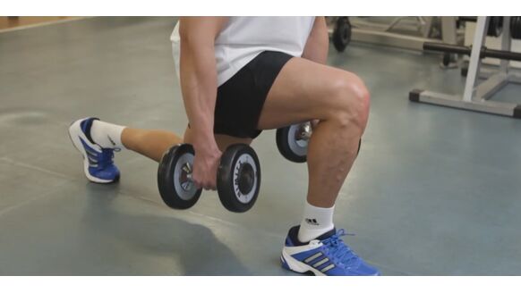 Dumbbell lunge: uitvoering, spiergroepen en tips