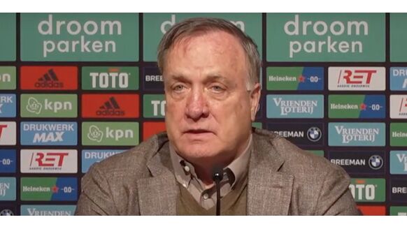 Het salaris en vermogen van voetbaltrainer Dick Advocaat