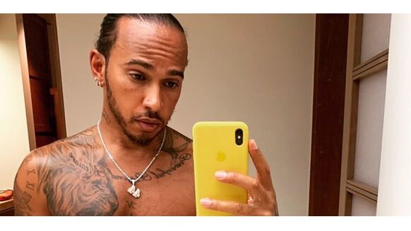 Lewis Hamilton showt op Instagram hoe mega fit hij is