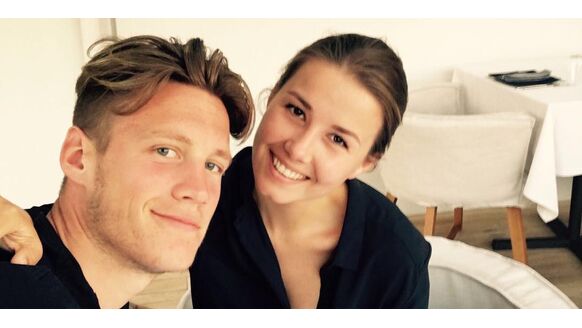 Wout Weghorst schiet ook raak in de liefde met zijn vriendin Nikki van Esch