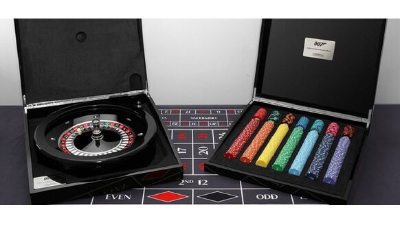 Deze luxe James Bond-roulette set kost maar liefst €15.000,-