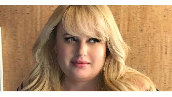 Actrice Rebel Wilson valt 30 kg af en het verschil is waanzinnig