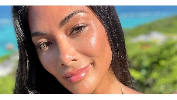 Nicole Scherzinger showt fantastische bikinibody voor een vrouw van haar leeftijd