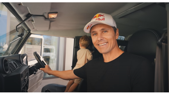 Jon Olsson koopt een gloednieuwe, beestachtige auto