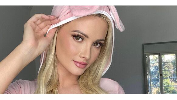 Holly Madison onthult de strikte regels toen zij in de PlayBoy Mansion woonde