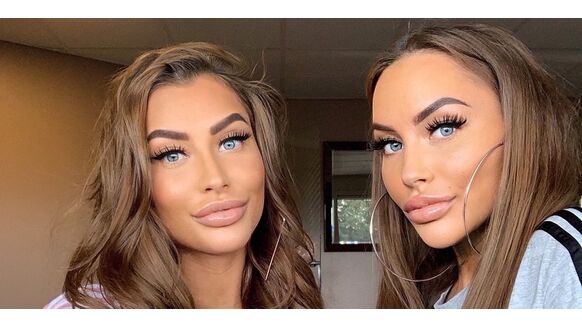 Zo zagen de Terror Twins Sharon en Esmee Ipema (Ex On The Beach) er vroeger uit