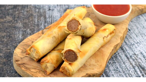 Deze loempia frikandel uit de airfryer wordt jouw nieuwe favoriete snack