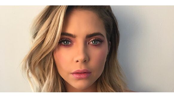 De bloedmooie Ashley Benson draagt een heel pikante outfit op Instagram-foto