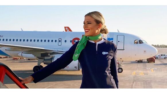 De Instagram-foto’s van stewardess Mandy toveren een lach op je gezicht