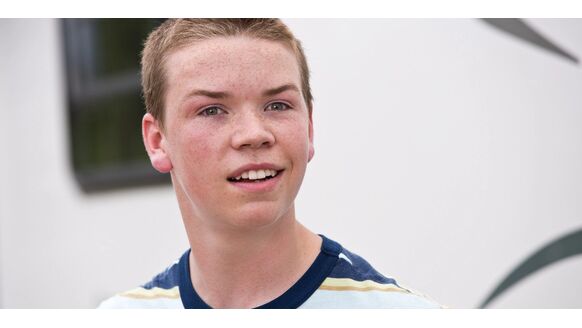 Acteur Will Poulter is onherkenbaar na bizarre fitness-transformatie