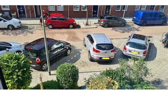 Het Instagram-account ‘Parkeren is een vak, niet twee’ levert geniale foto’s op