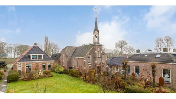 Hét ultieme Funda-koopje: prachtige design kerk kost slechts €495.000,-