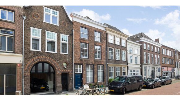 Is deze Funda-woning (incl. garagelift) de allermooiste van heel Den Bosch?