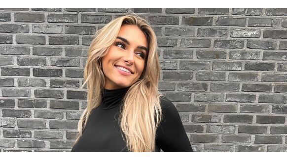 Fan van Nederlandse blondines? Dan hoor je Amber van Meerveld te volgen op Instagram