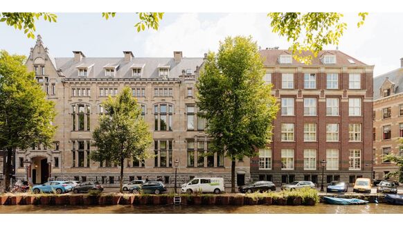 Dit peperdure appartement in Amsterdam lijkt regelrecht uit woonmagazine te komen